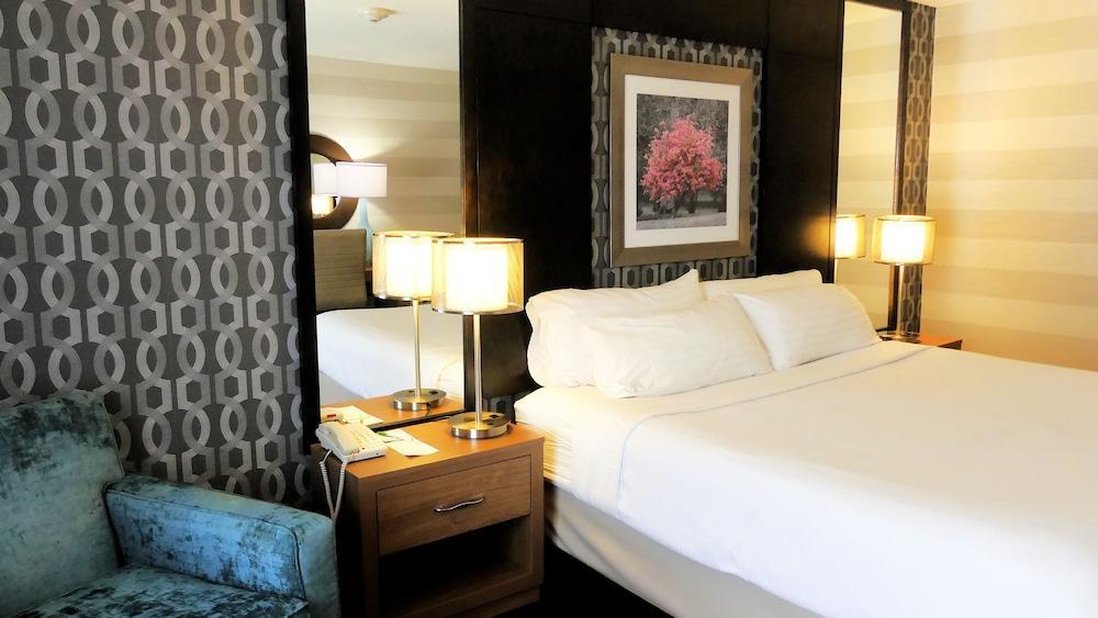 Holiday Inn Niagara Falls-By The Falls By Ihg Экстерьер фото