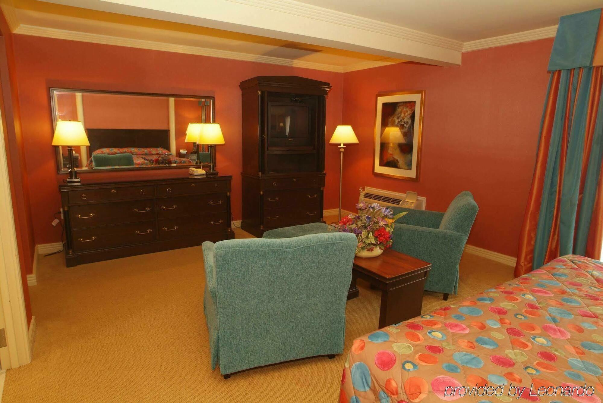 Holiday Inn Niagara Falls-By The Falls By Ihg Экстерьер фото